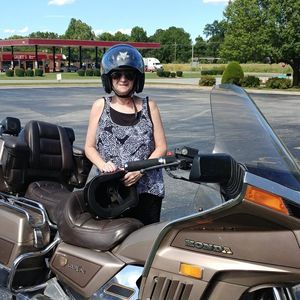 Meet your Posher, Connie